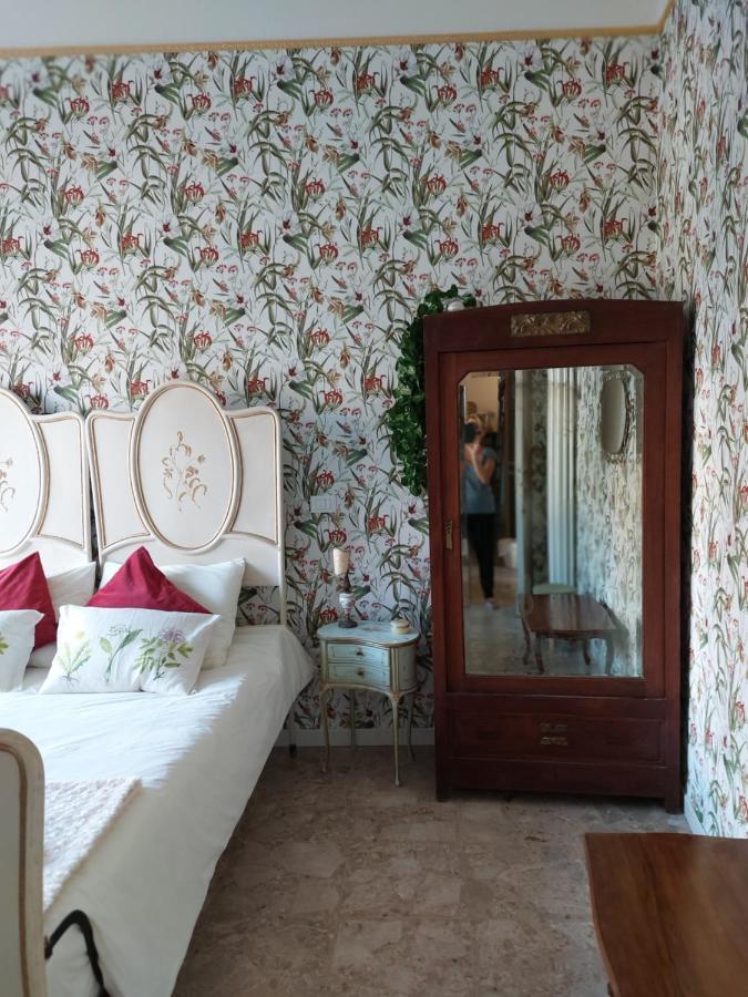 Bed And Breakfast La Pecora Rosa Sant'Omero Exterior photo